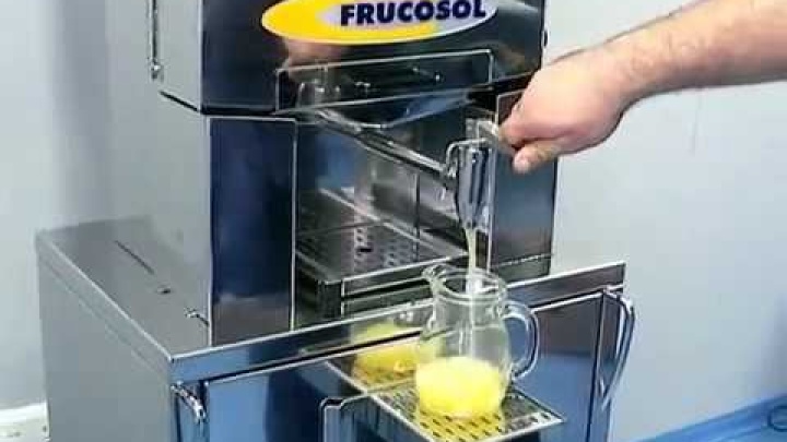 FRUCOSOL SELF SERVICE ORANGE JUICER UK