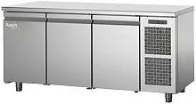 Стол холодильный без борта APACH Chef Line LTRMGN222T