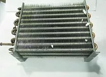 Батарея конденсатора POLAIR CM107 (2х9х240, квадр) патр.ф8
