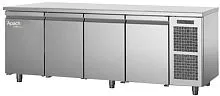 Стол холодильный без борта APACH Chef Line LTRM3311T